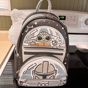 BNWT Star Wars The Child & Mandalorian Gray Kids Mini Backpack